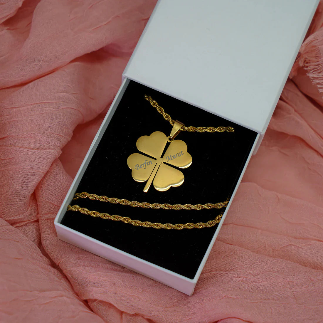 ✨ Kişiye Özel İsimli Yonca Kolye ✨