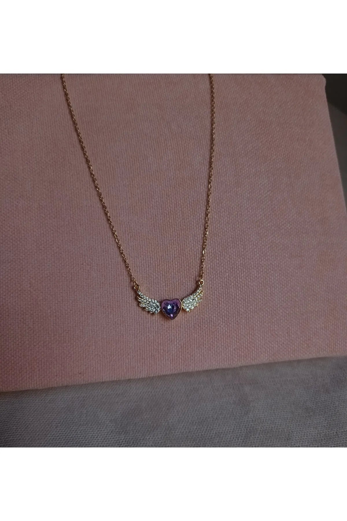 14 AYAR ALTIN KAPLAMA KALP TAŞLI MELEK KANADI KOLYE - Mia Kolye