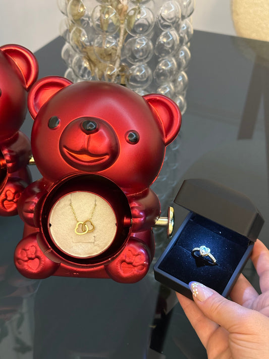 SEVİMLİ AYICIK GÜL KUTUSU VE IŞIKLI KUTU İÇİNDE YÜZÜK