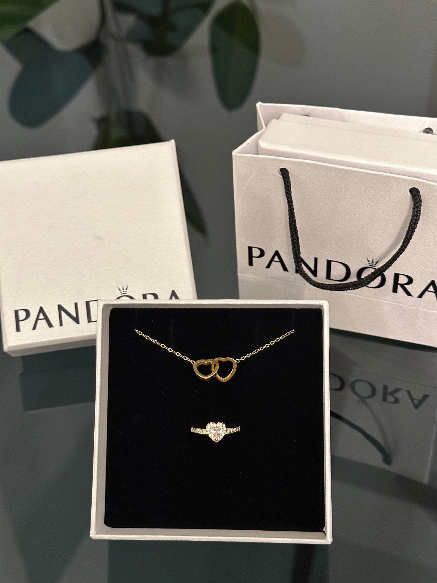 PANDORA KUTUSU VE ÇANTASI İÇİNDE SET ( KOLYE + YÜZÜK )